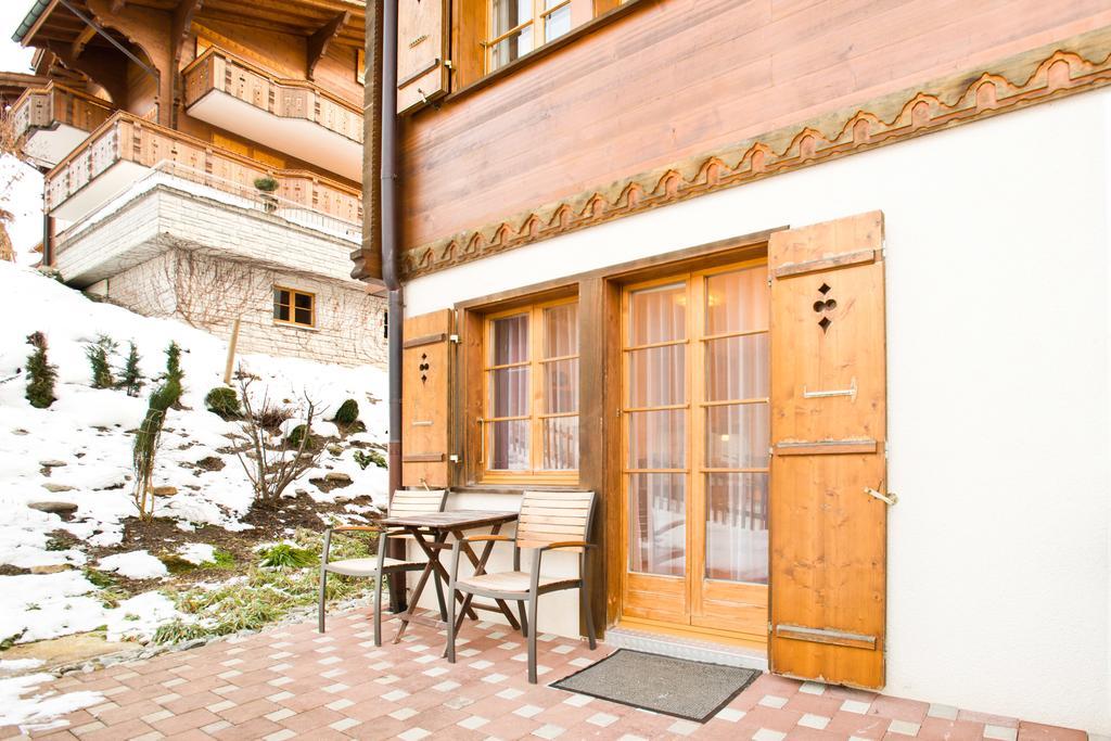 Mom - Alpine Boutique Apartments, Chalet Fagus, Terrace Studio 그린델발트 객실 사진